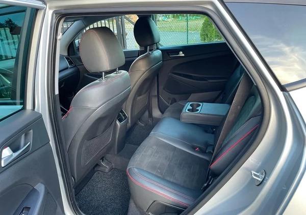 Hyundai Tucson cena 69900 przebieg: 77000, rok produkcji 2016 z Jarocin małe 254